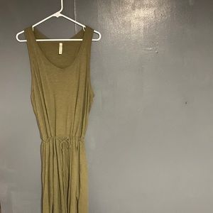Olive green dress! There is no size tag but I normally wear a large/X-Large!